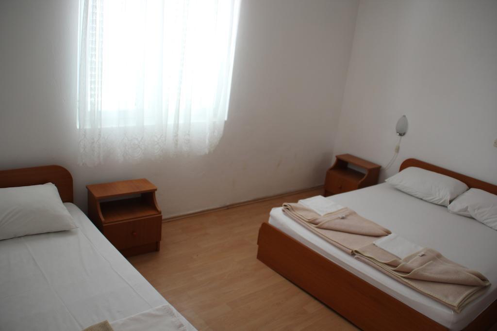 Guest House Katić Trpanj Chambre photo